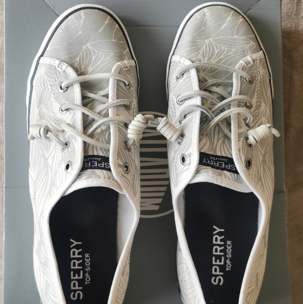 Sperry Grey Shoes size 9